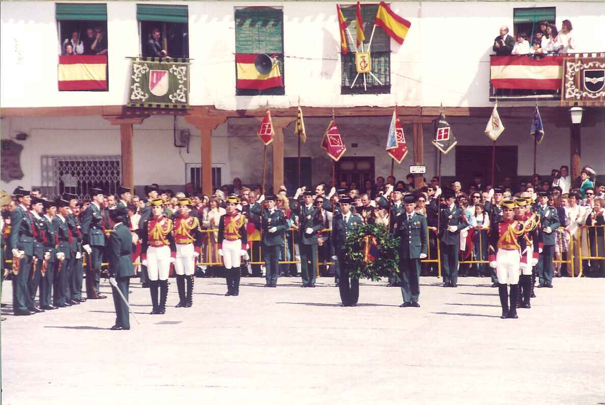 Actos de celebración del 150 aniversario de la fundación de la Guardia Civil en la plaza de la Constitución