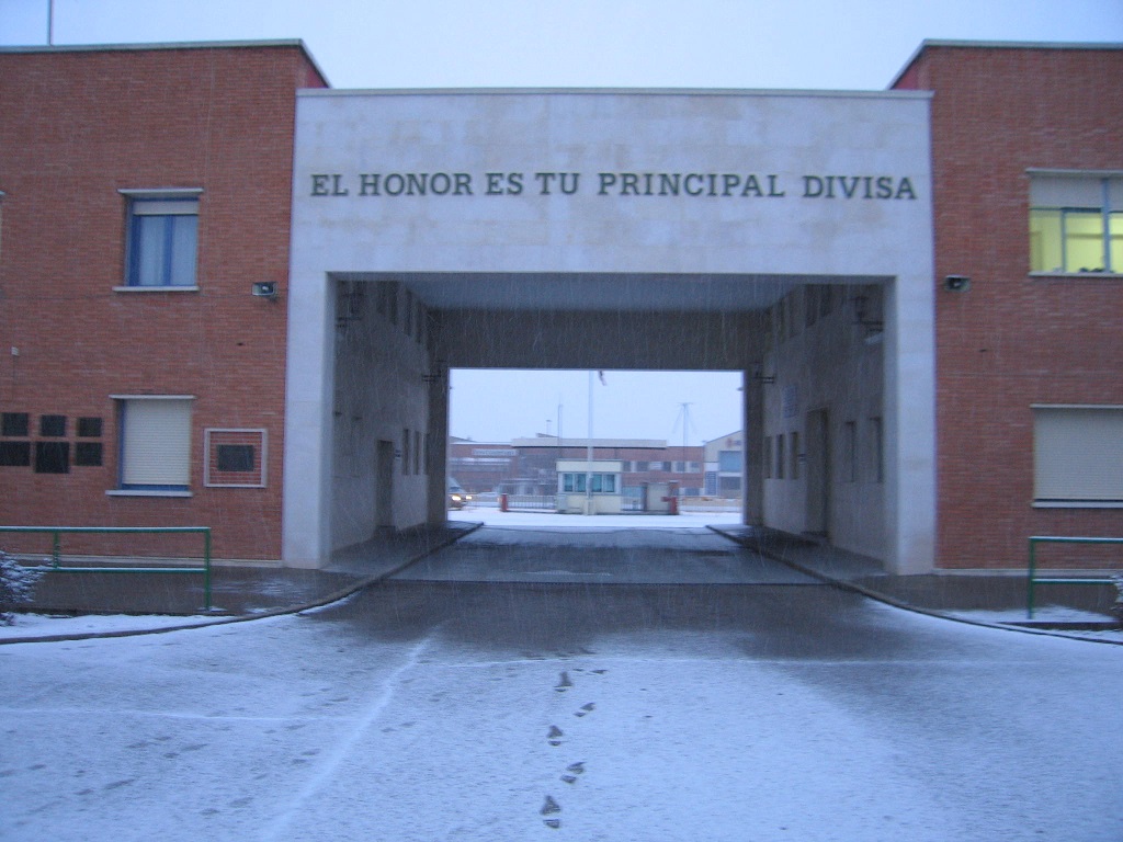 Imagen desde el patio de armas del colegio de Guardias Jóvenes tras la nevada de enero de 2009