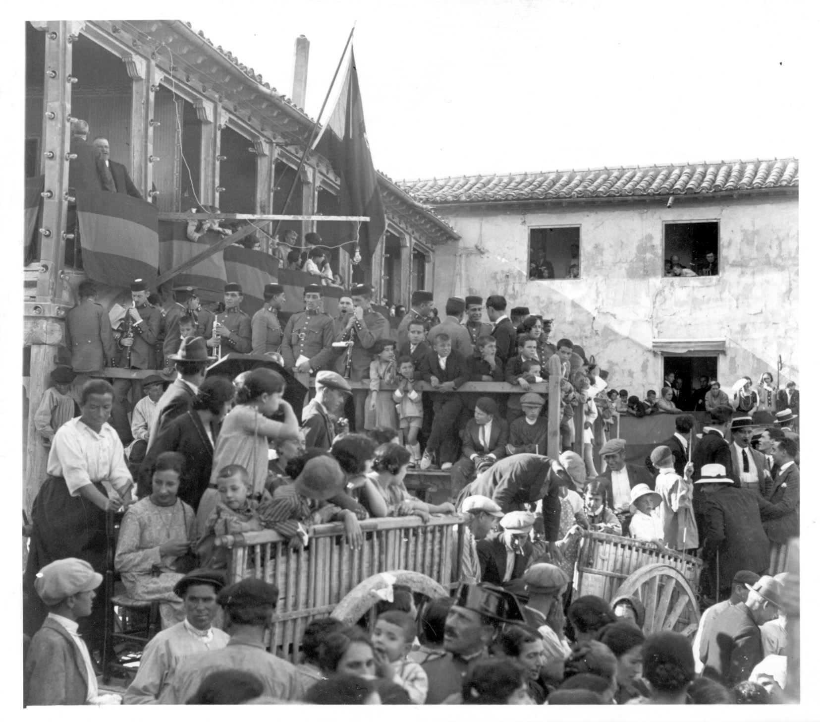 Tribuna de los músicos en la plaza de la Constitución